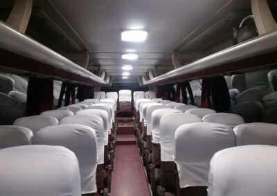 Minibus de 30 asientos