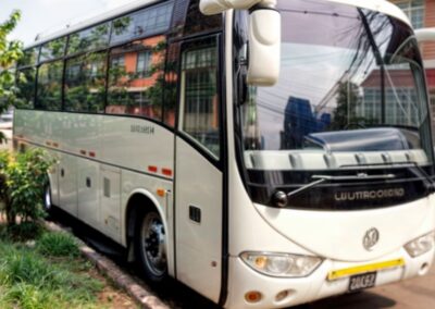 Minibus de 30 asientos